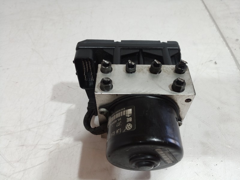 Recambio de abs para volkswagen golf iv berlina (1j1) 25 aniversario referencia OEM IAM 1J0614117C 1J0614117C 1J0614117C