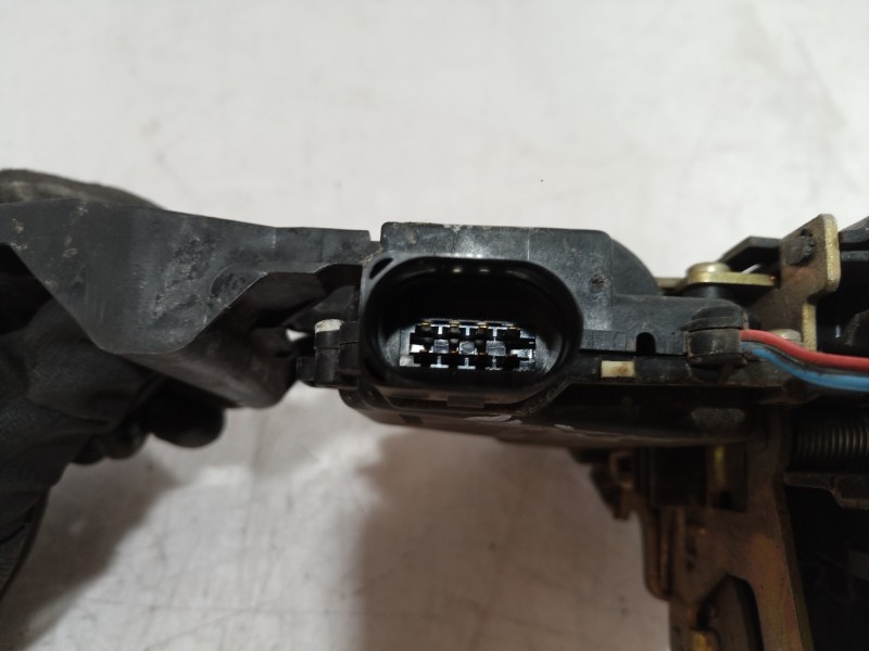 Recambio de cerradura puerta delantera derecha para volkswagen golf iv berlina (1j1) 25 aniversario referencia OEM IAM 6X1837014