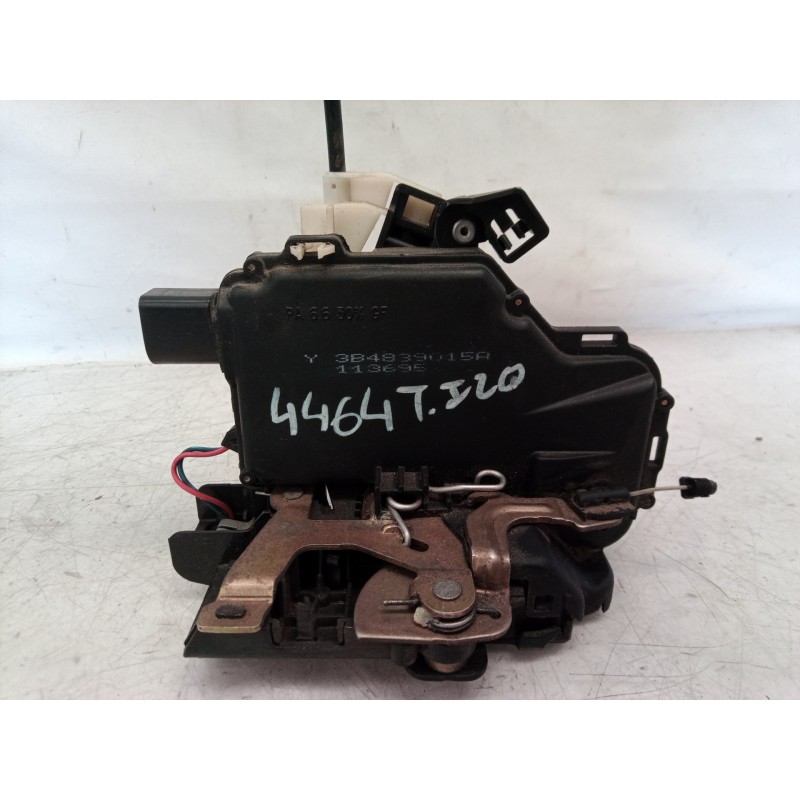 Recambio de cerradura puerta trasera izquierda para volkswagen golf iv berlina (1j1) 25 aniversario referencia OEM IAM 3B4839015