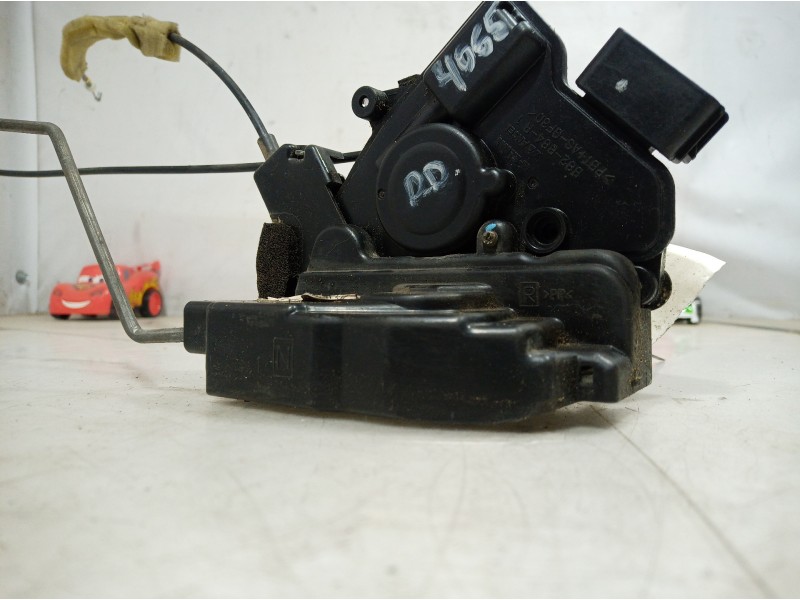 Recambio de cerradura puerta delantera derecha para mazda 5 berl. (cr) 2.0 crtd active (81kw) referencia OEM IAM   