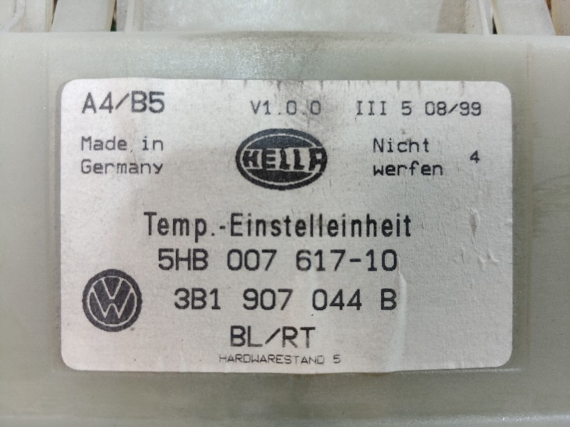 Recambio de mando climatizador para volkswagen golf iv berlina (1j1) 25 aniversario referencia OEM IAM 5HB00761710 5HB00761710 5