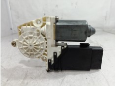 Recambio de motor elevalunas delantero derecho para volkswagen golf iv berlina (1j1) 25 aniversario referencia OEM IAM 80501BG10 2