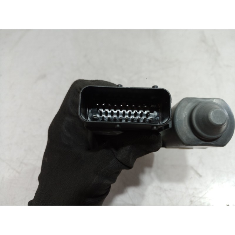 Recambio de motor elevalunas delantero derecho para volkswagen golf iv berlina (1j1) 25 aniversario referencia OEM IAM 80501BG10