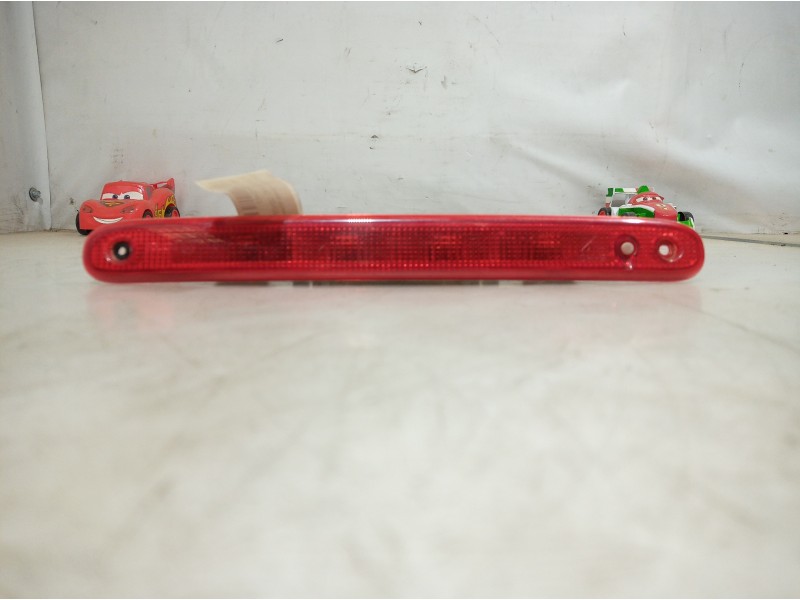 Recambio de piloto trasero central para toyota aygo (kgb/wnb) básico referencia OEM IAM   