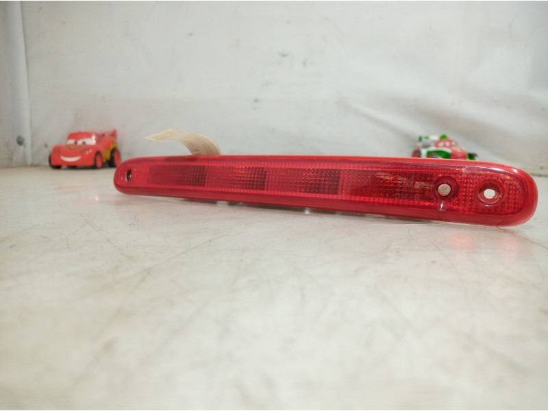 Recambio de piloto trasero central para toyota aygo (kgb/wnb) básico referencia OEM IAM   