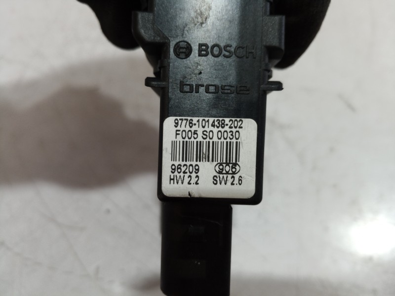 Recambio de motor elevalunas trasero derecho para volkswagen golf iv berlina (1j1) 25 aniversario referencia OEM IAM F005S00030 