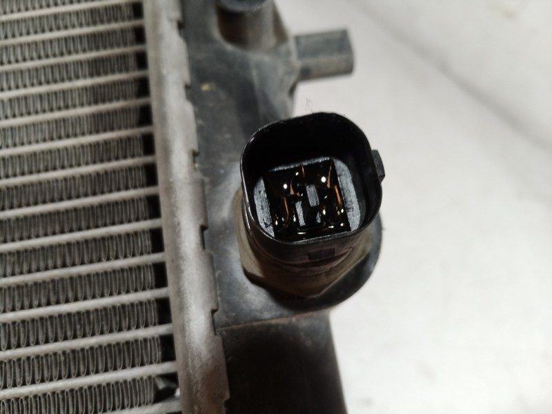 Recambio de radiador agua para volkswagen golf iv berlina (1j1) 25 aniversario referencia OEM IAM 1J0121253P 1J0121253P 1J012125