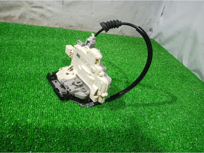 Recambio de cerradura puerta delantera izquierda para volkswagen passat lim. (362) exclusive bluemotion referencia OEM IAM CZ3C2