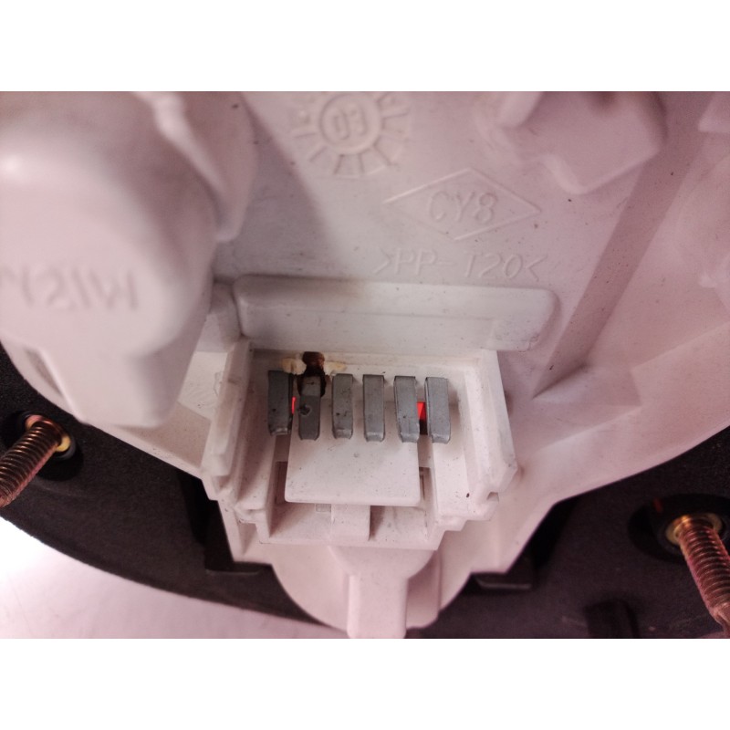 Recambio de piloto trasero derecho para renault megane ii classic berlina confort authentique referencia OEM IAM 8200142681  