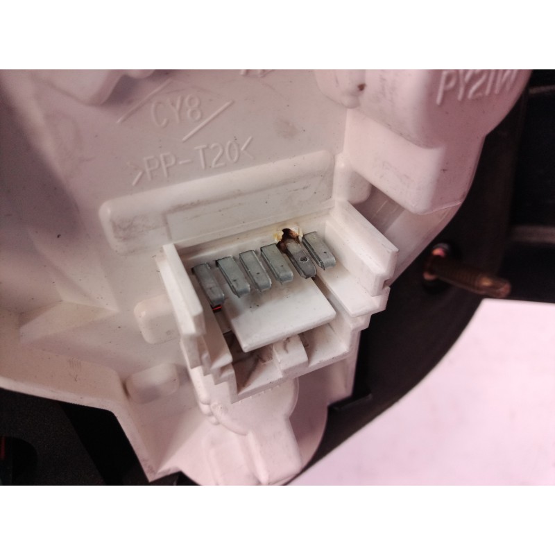 Recambio de piloto trasero izquierdo para renault megane ii classic berlina confort authentique referencia OEM IAM 8200142682  