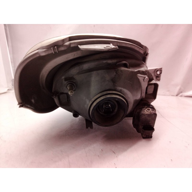 Recambio de faro izquierdo para renault trafic caja cerrada (ab 4.01) doble cabina l1h1 2,7t referencia OEM IAM   
