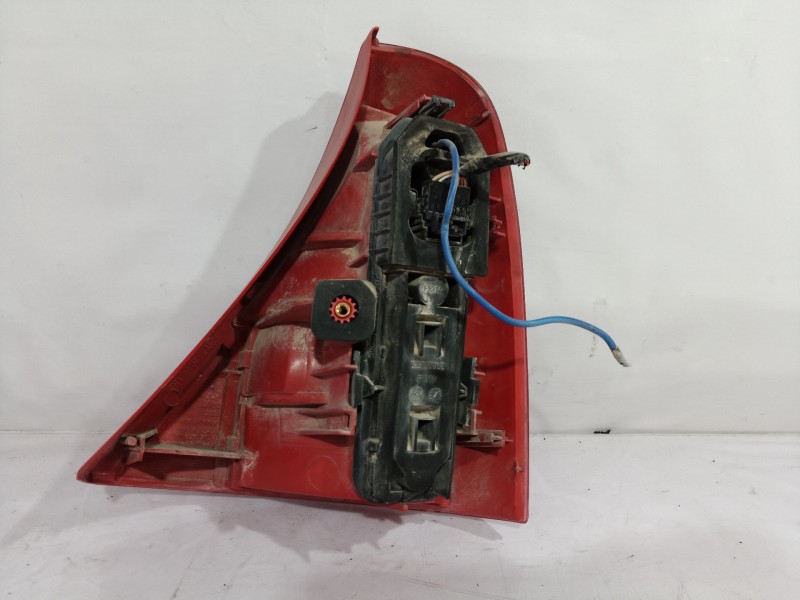 Recambio de piloto trasero izquierdo para renault clio i phase iii 1.4 limited referencia OEM IAM 7701039014  