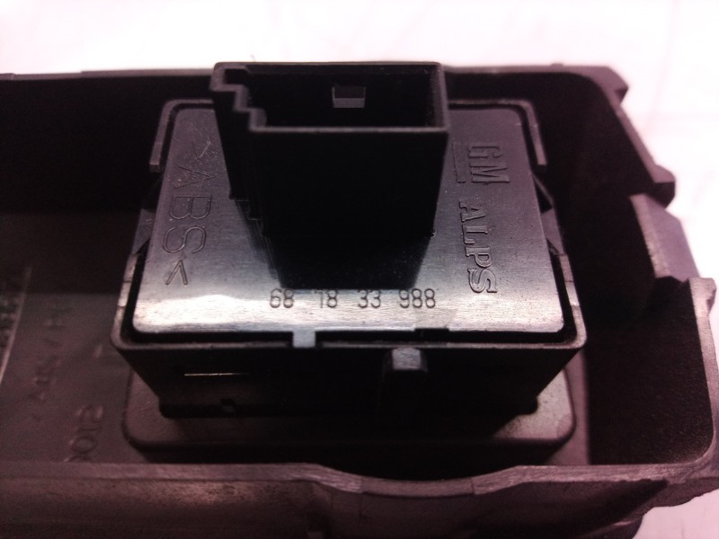 Recambio de mando elevalunas delantero derecho para opel vectra c berlina club referencia OEM IAM 687833988 687833988 687833988
