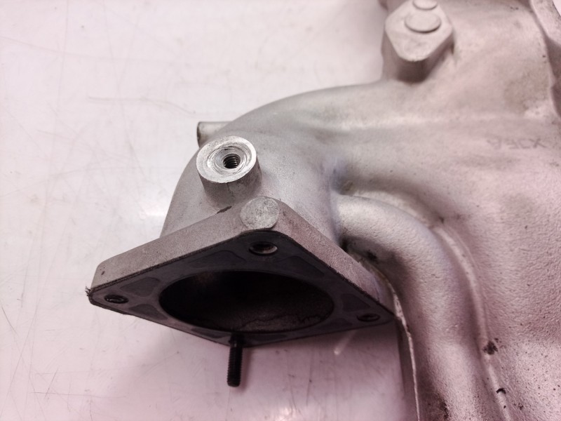 Recambio de colector admision para kia carens referencia OEM IAM   