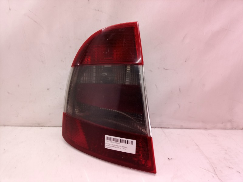 Recambio de piloto trasero izquierdo para skoda superb (3u4) classic referencia OEM IAM 3U5945111A  