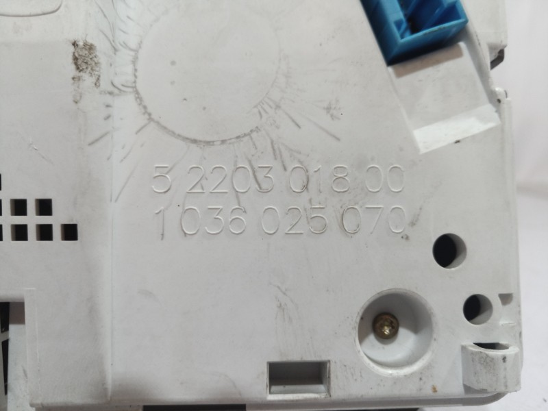 Recambio de cuadro instrumentos para seat arosa (6h1) referencia OEM IAM 5220301800 5220301800 5220301800