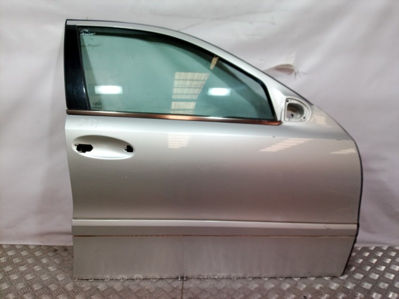 Recambio de puerta delantera derecha para mercedes-benz clase e (w211) berlina referencia OEM IAM   