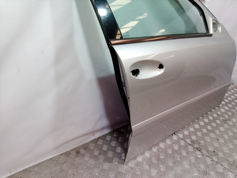 Recambio de puerta delantera derecha para mercedes-benz clase e (w211) berlina referencia OEM IAM   