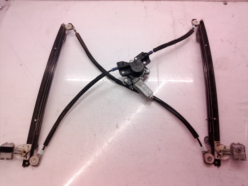 Recambio de elevalunas delantero izquierdo para chrysler voyager (rg) 2.5 crd cat referencia OEM IAM AY2621002761 AY2621002761 A