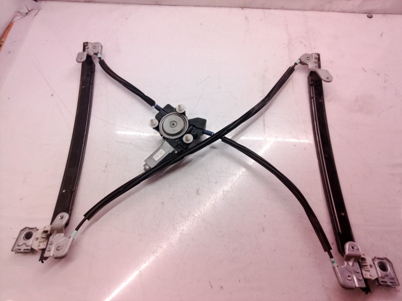 Recambio de elevalunas delantero izquierdo para chrysler voyager (rg) 2.5 crd cat referencia OEM IAM AY2621002761 AY2621002761 A