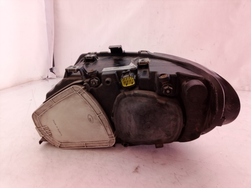 Recambio de faro derecho para chrysler voyager (rg) 2.5 crd cat referencia OEM IAM   