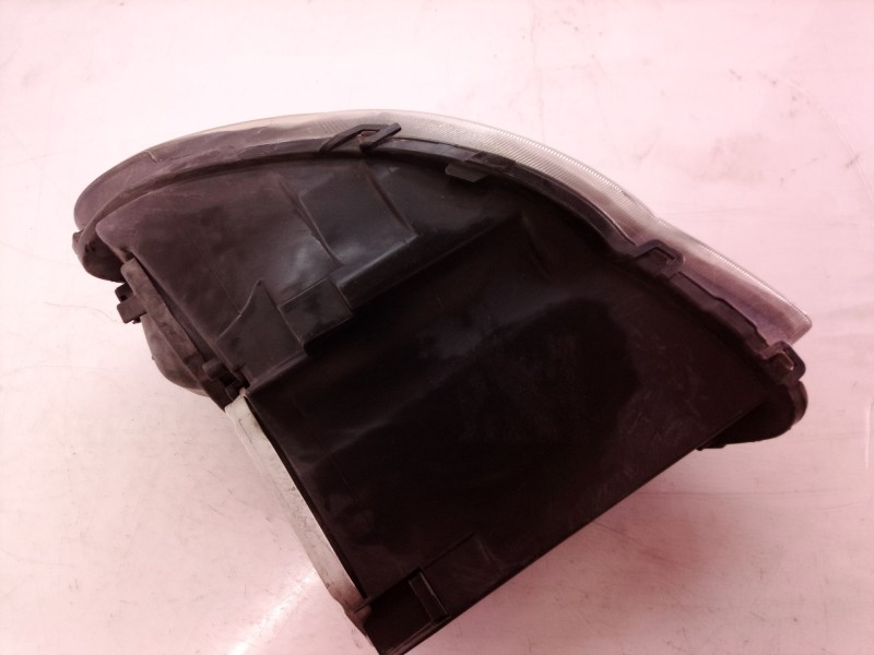 Recambio de faro derecho para chrysler voyager (rg) 2.5 crd cat referencia OEM IAM   
