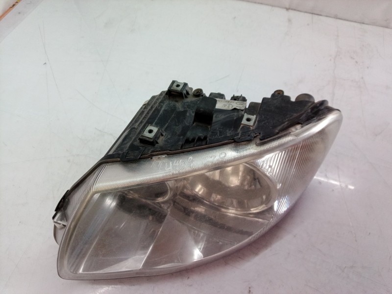 Recambio de faro izquierdo para chrysler voyager (rg) 2.5 crd cat referencia OEM IAM   