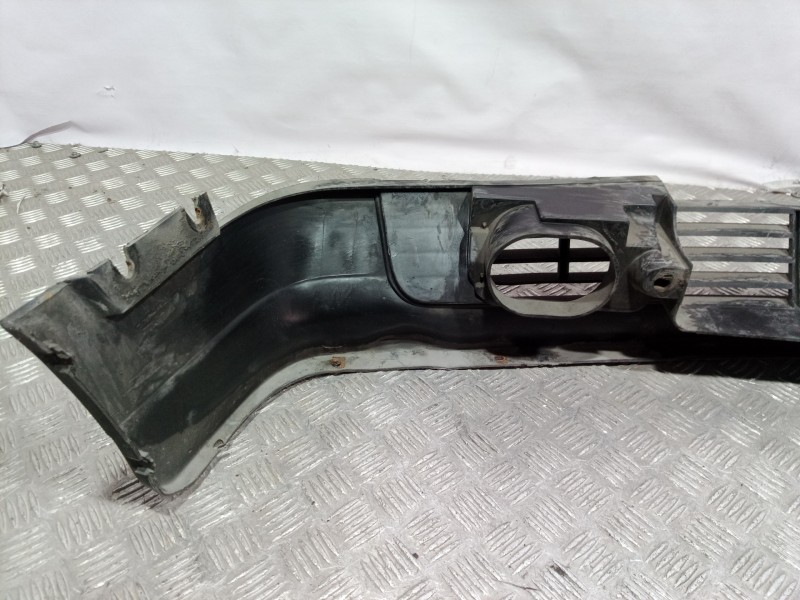 Recambio de faldon delantero para jaguar xj6/12 3.6 daimler / kat referencia OEM IAM   