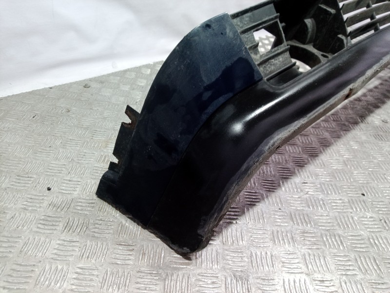 Recambio de faldon delantero para jaguar xj6/12 3.6 daimler / kat referencia OEM IAM   