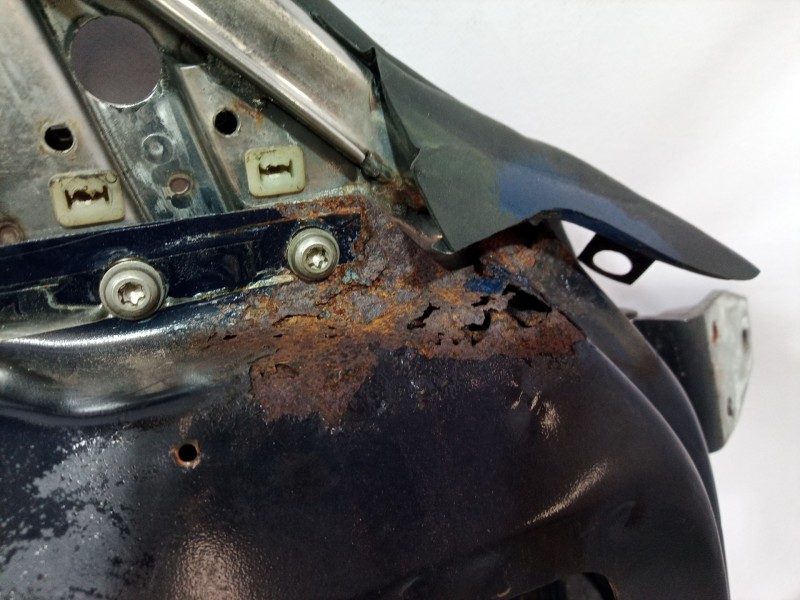 Recambio de puerta delantera izquierda para jaguar xj6/12 3.6 daimler / kat referencia OEM IAM   