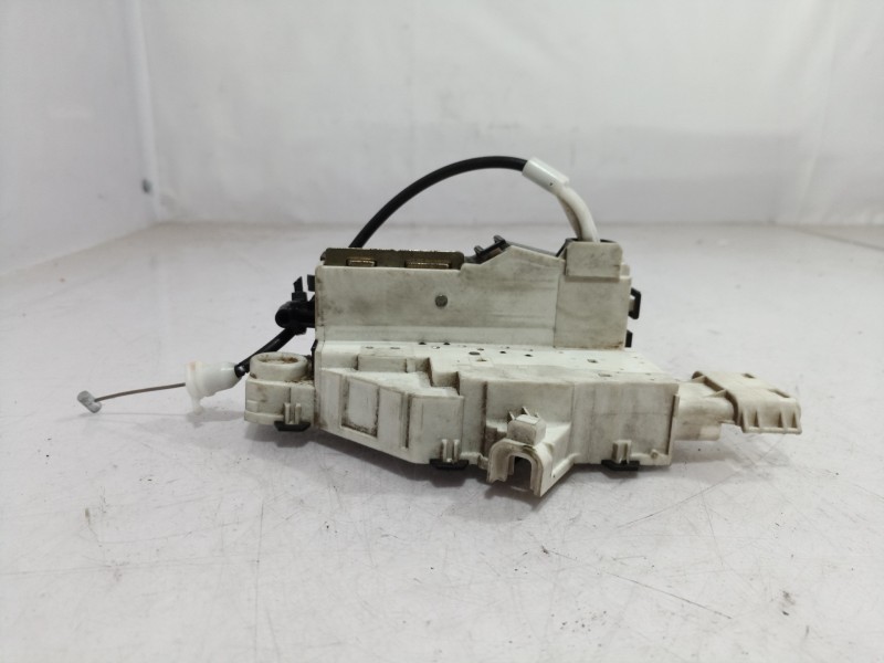 Recambio de cerradura puerta trasera izquierda para peugeot 308 referencia OEM IAM   