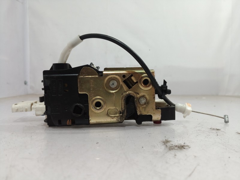 Recambio de cerradura puerta trasera izquierda para peugeot 308 referencia OEM IAM   