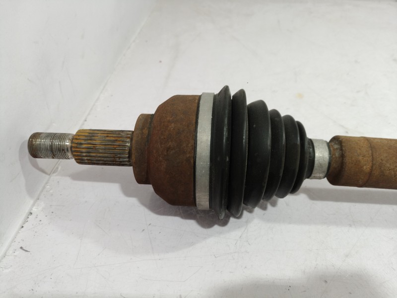 Recambio de transmision delantera izquierda para renault megane i berlina hatchback (ba0) referencia OEM IAM 7700870944 77008709