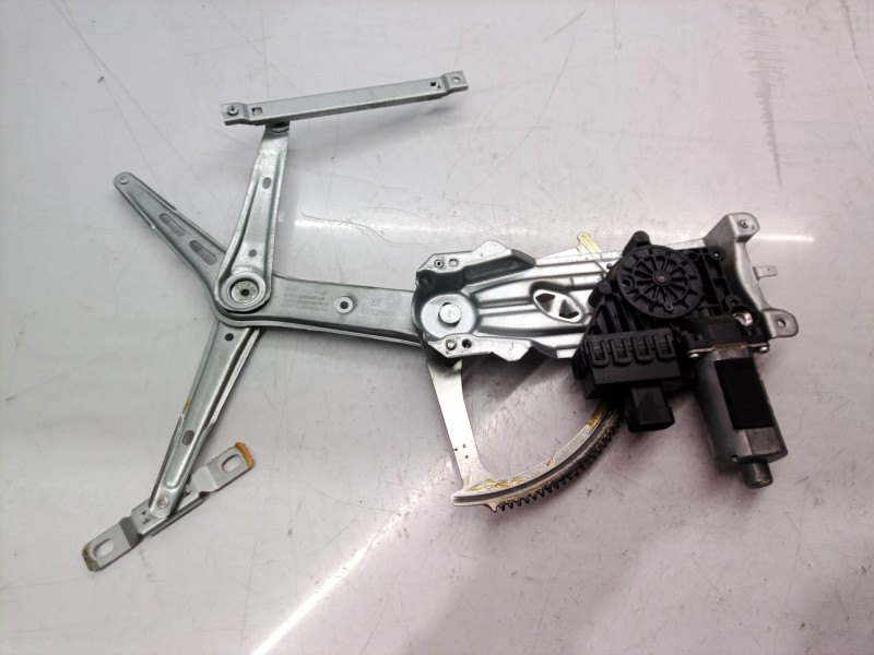 Recambio de elevalunas delantero izquierdo para opel astra h berlina cosmo referencia OEM IAM 5140073  