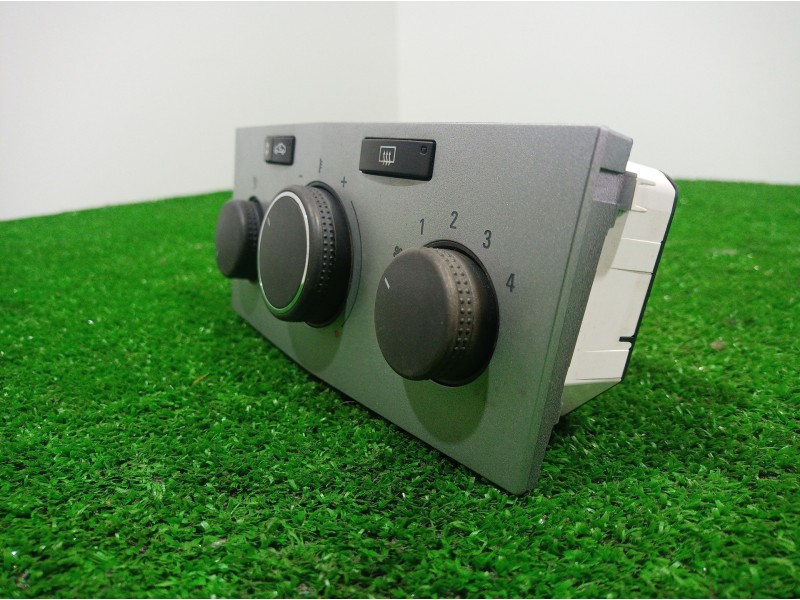 Recambio de mando climatizador para opel astra h berlina cosmo referencia OEM IAM 90151314 90151314 90151314