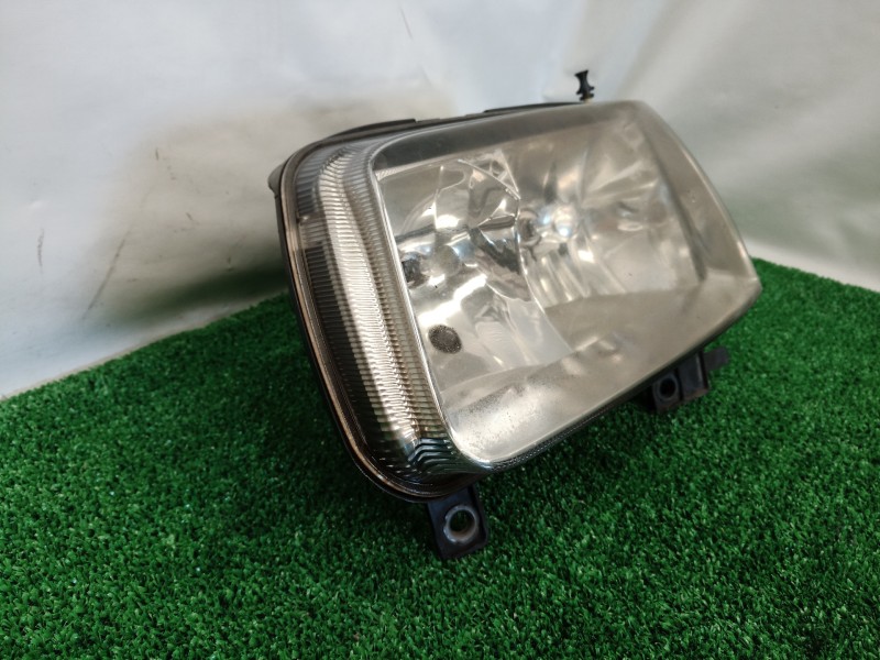 Recambio de faro izquierdo para volkswagen polo berlina (6n2) trendline referencia OEM IAM 6N1941015AD 6N1941015AD 6N1941015AD