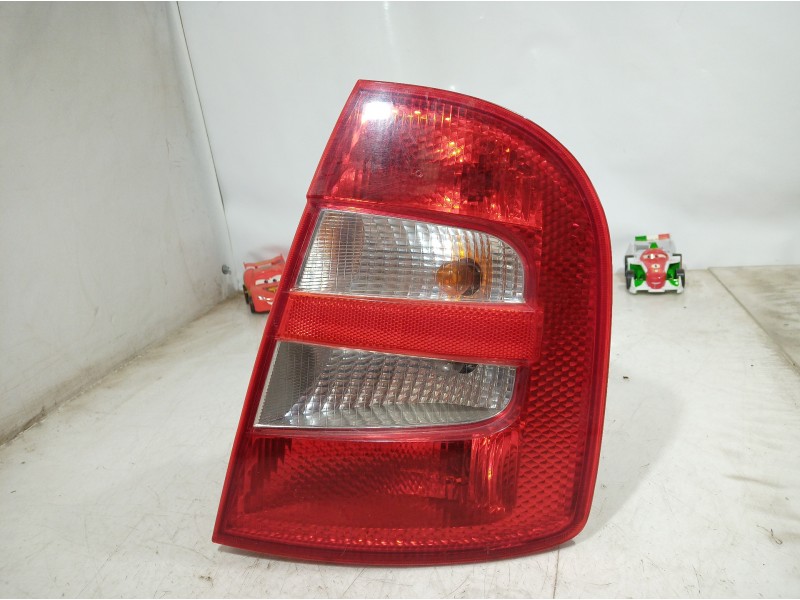 Recambio de piloto trasero derecho para skoda fabia (6y2/6y3) attractive referencia OEM IAM 6Y6945096B 6Y6945096B 6Y6945096