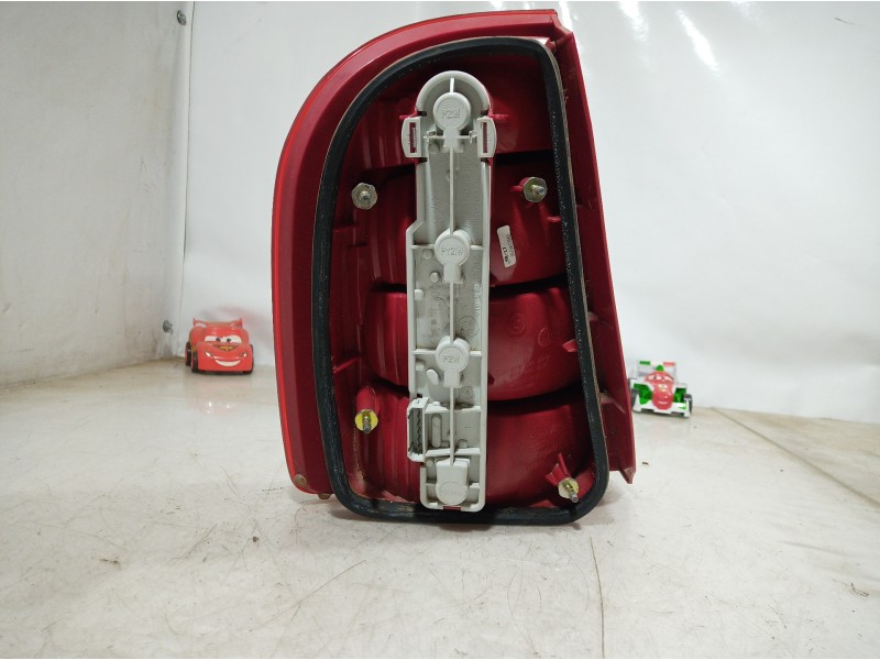 Recambio de piloto trasero derecho para skoda fabia (6y2/6y3) attractive referencia OEM IAM 6Y6945096B 6Y6945096B 6Y6945096