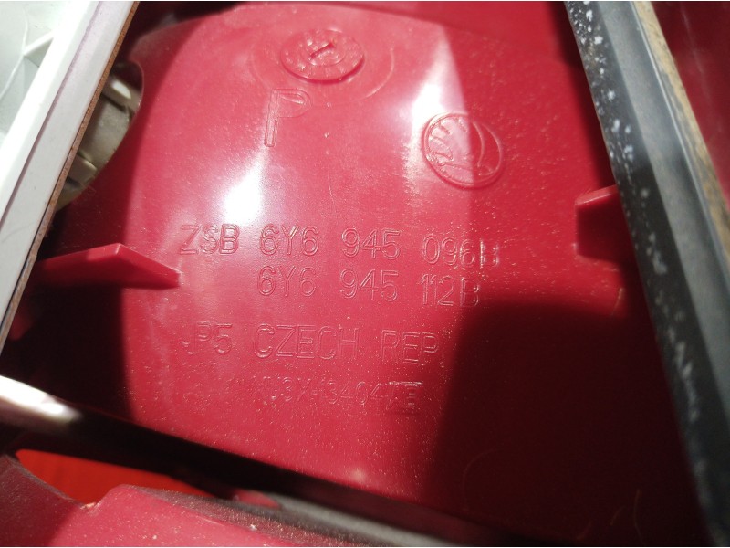 Recambio de piloto trasero derecho para skoda fabia (6y2/6y3) attractive referencia OEM IAM 6Y6945096B 6Y6945096B 6Y6945096