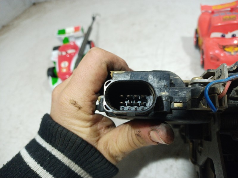 Recambio de cerradura puerta delantera derecha para seat leon (1m1) sport referencia OEM IAM 116732 116732 116732