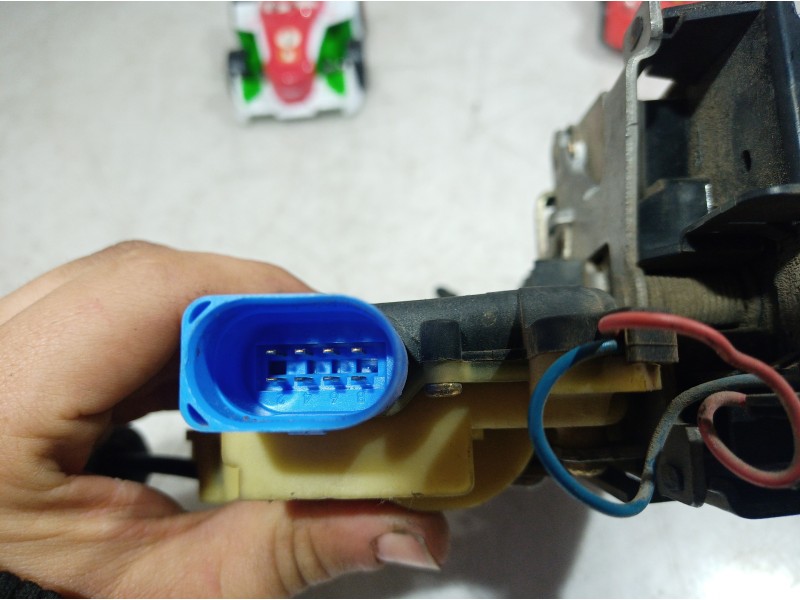 Recambio de cerradura puerta delantera izquierda para seat leon (1m1) sport referencia OEM IAM 991990101 991990101 991990101