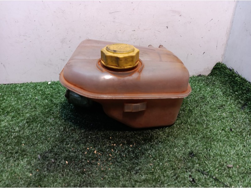 Recambio de deposito expansion para ford fiesta (cbk) referencia OEM IAM 86FB8100GD 86FB8100GD 86FB8100