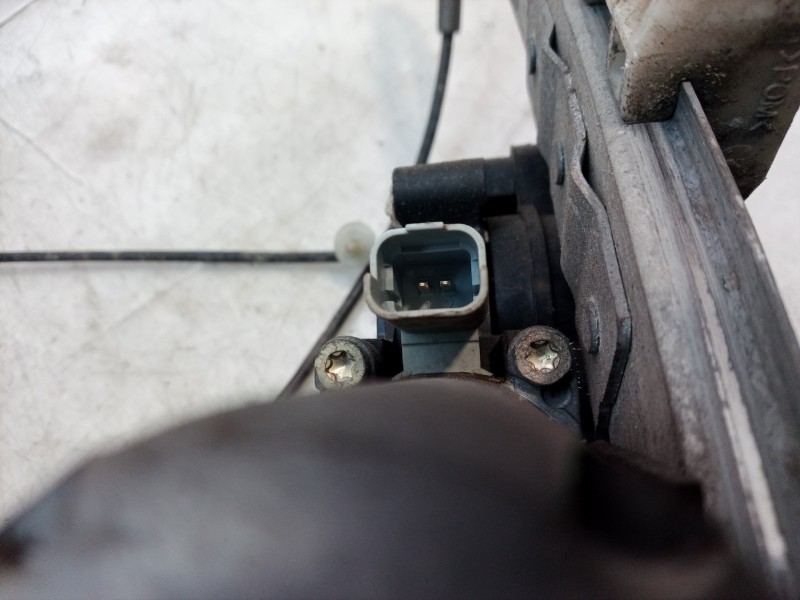 Recambio de elevalunas delantero izquierdo para peugeot 206 berlina e-music referencia OEM IAM 9221E4 9221E4 9221E4