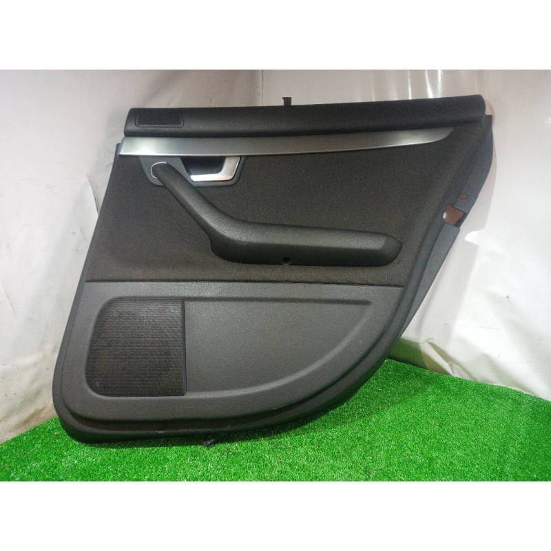 Recambio de guarnecido puerta trasera derecha para audi a4 avant (8e) 2.5 tdi (120kw) referencia OEM IAM 8E0867306 8E0867306 8E0