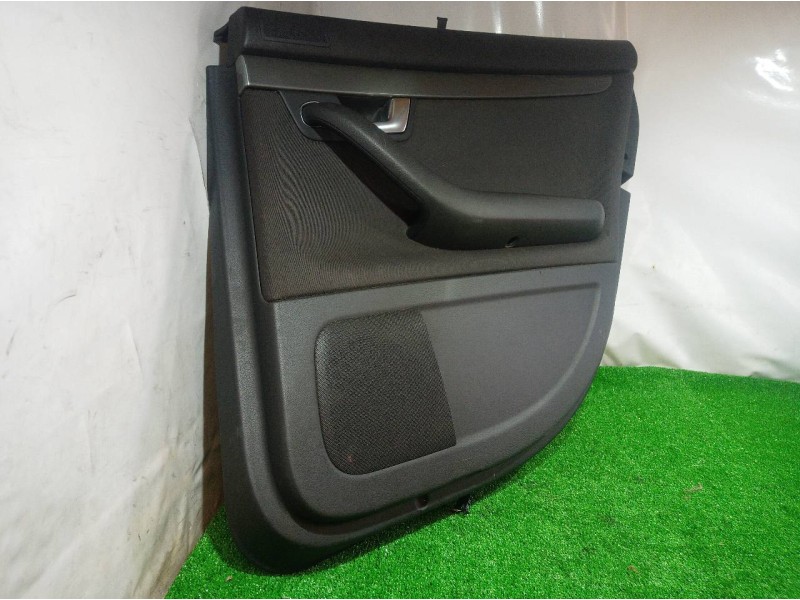 Recambio de guarnecido puerta trasera derecha para audi a4 avant (8e) 2.5 tdi (120kw) referencia OEM IAM 8E0867306 8E0867306 8E0