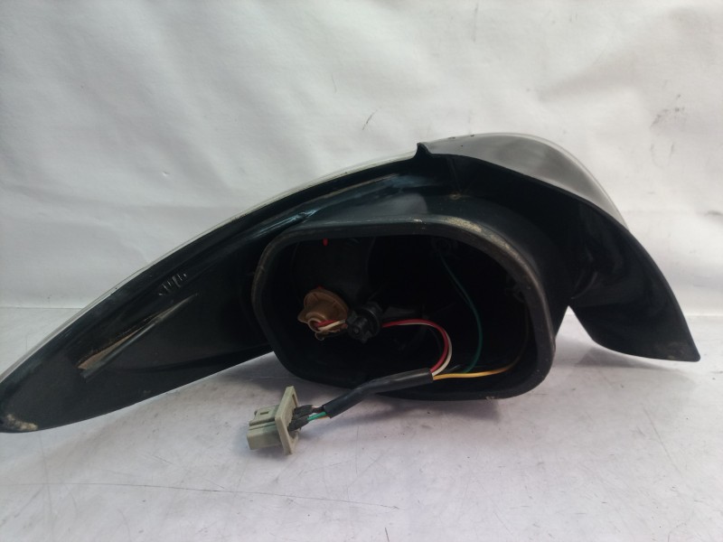 Recambio de piloto trasero derecho para peugeot 206 berlina e-music referencia OEM IAM 6351S0  