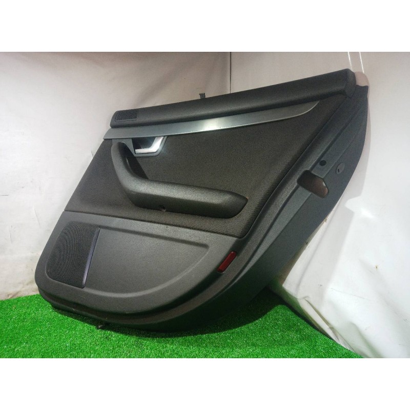 Recambio de guarnecido puerta trasera derecha para audi a4 avant (8e) 2.5 tdi (120kw) referencia OEM IAM 8E0867306 8E0867306 8E0