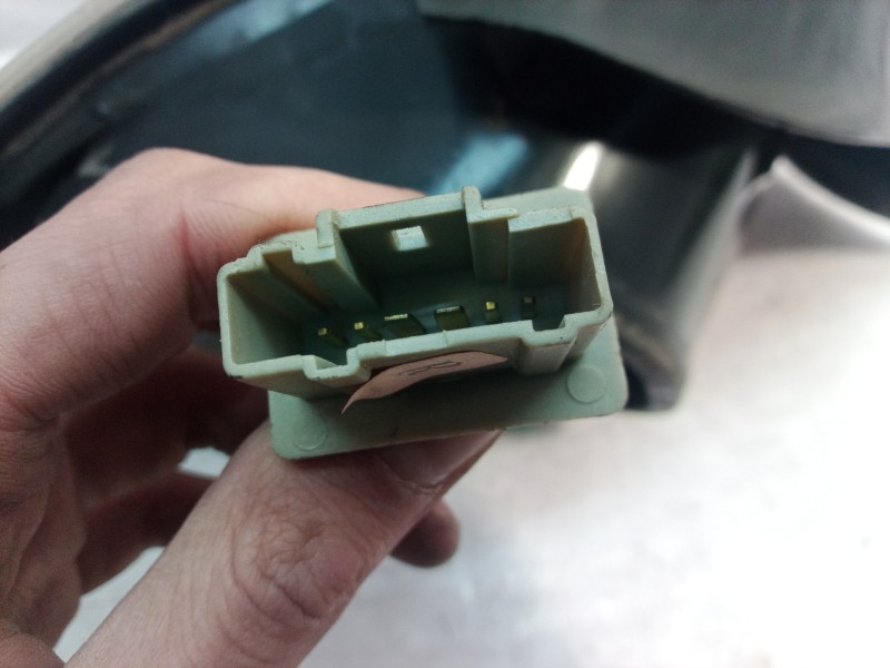 Recambio de piloto trasero derecho para peugeot 206 berlina e-music referencia OEM IAM 6351S0  