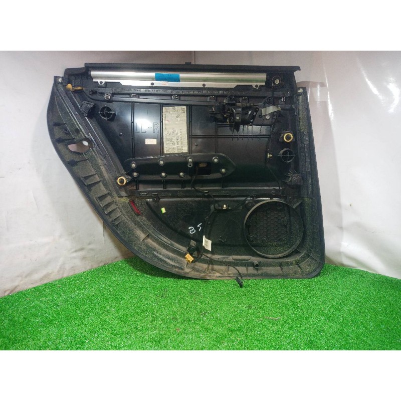 Recambio de guarnecido puerta trasera derecha para audi a4 avant (8e) 2.5 tdi (120kw) referencia OEM IAM 8E0867306 8E0867306 8E0