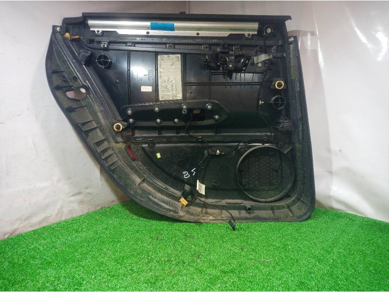 Recambio de guarnecido puerta trasera derecha para audi a4 avant (8e) 2.5 tdi (120kw) referencia OEM IAM 8E0867306 8E0867306 8E0